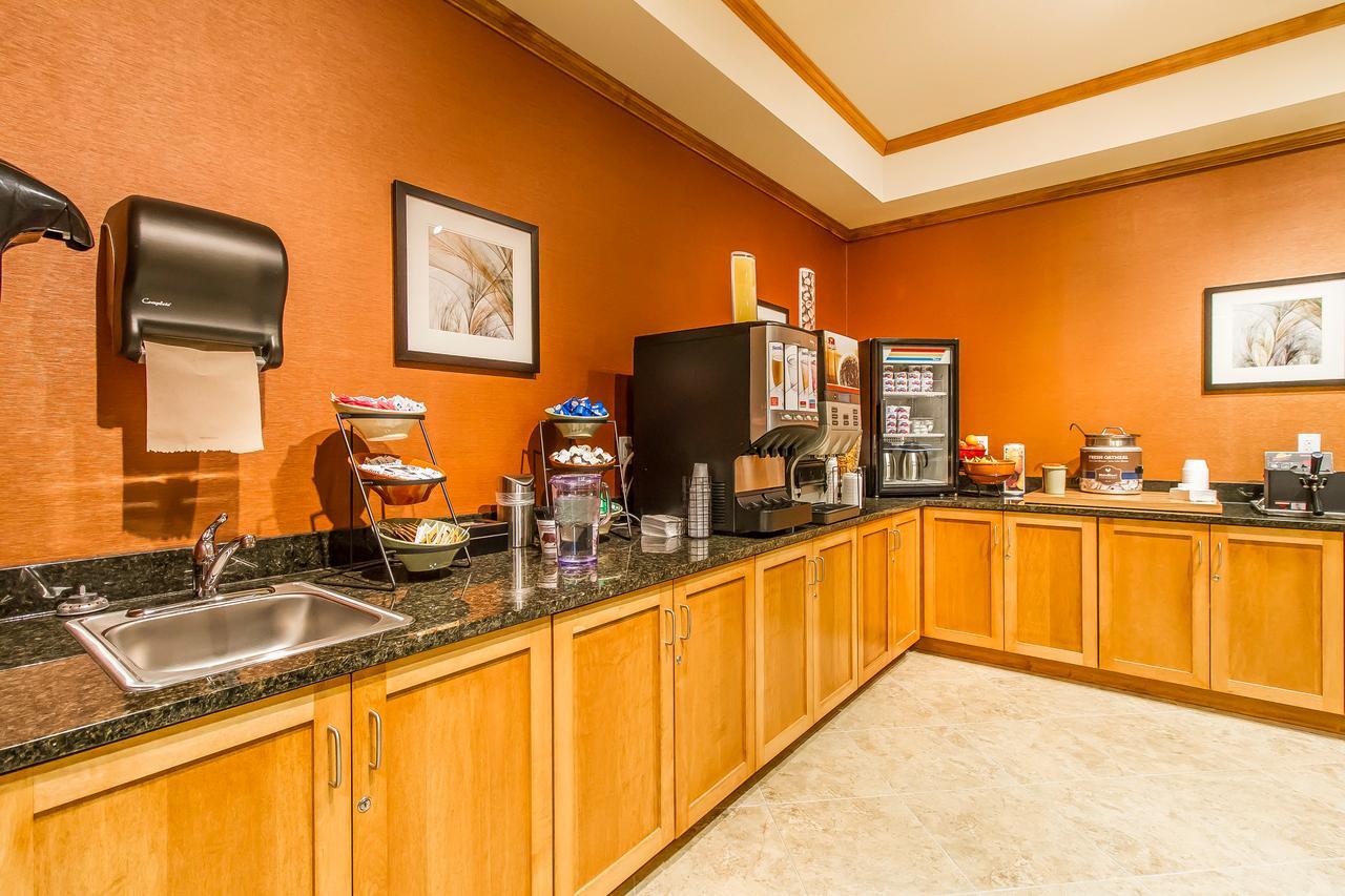 Mainstay Suites Stanley Kültér fotó