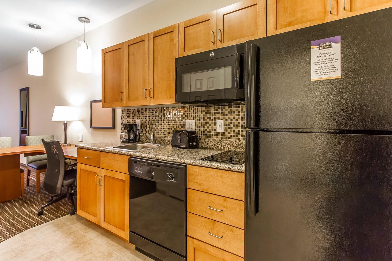 Mainstay Suites Stanley Kültér fotó