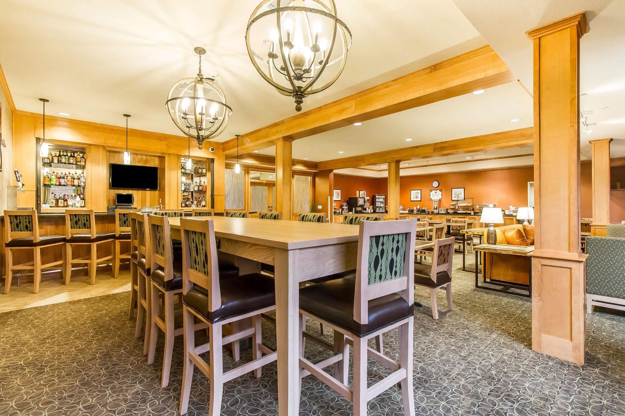 Mainstay Suites Stanley Kültér fotó